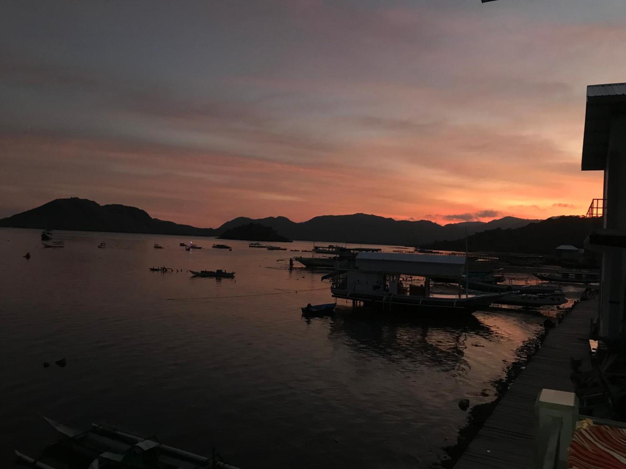 Ora Komodo Home Stay Exterior foto